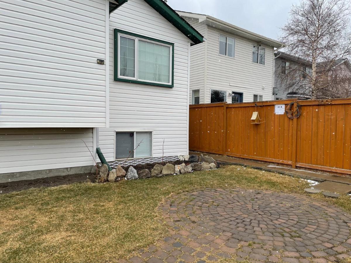 Super Luxury & Cozy Lower Level Apartment In Nw Calgary, Ab Close To Banff Exterior foto